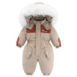 Rompertjes Winter Babykleding Kinderen Dikke Warme Sneeuwpak Baby Meisje Rompertjes Jongens Fleece Jumpsuit Kinderkleding Sneeuwkleding Bovenkleding Jassen 230927