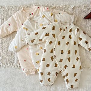 Macacão de inverno roupas de bebê acolchoado bodysuit floral romper acessórios nascidos engrossar algodão pijamas meninos meninas sleeper wear 231120