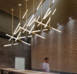 Chambre à LED Restaurant éclairage lampe nordique et lumières pour vivre suspendu en fer à la chambre en fer en or / noir moderne WBXHN