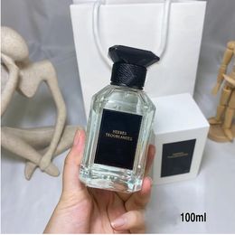 Rose CHERIE Parfums Rose Barbare SANTAL PAO ROSA HERBES TROUBLANTES Parfum 100 ml Floral Boisé Musc Parfum Longue Durée Eau De Parfum Déodorant Spray Naturel