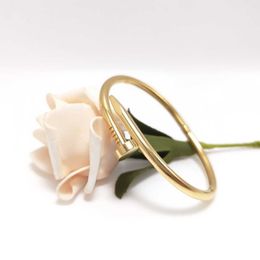 Rose Gold Design Men and Woman for Bracelet Online Sale Luxury Natural Natural Natural Nail Bracelet Femmes 18K Open