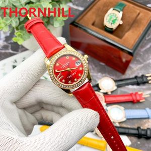 Rose Gold Diamonds Ring Quartz Watch Luxury Femmes Fashion Montreuse-bracelet Red Blue Rose en cuir Femelle Femelle Créner de luxe Populaire Montres Cadeaux Gift Horloge