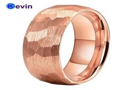 Anillo de martillo de oro rosa anillo de tungsteno de tungsteno para hombres para hombres para mujeres, acabado cepillado con martillo multifacético 6 mm de 8 mm de comodidad Fit6670260