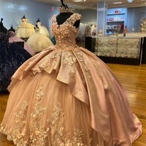 Robes de Quinceanera en or Rose Applique 3DFlower Sweet 15 16 robes de bal robe pour femmes robes d'anniversaire vestidos de fiesta