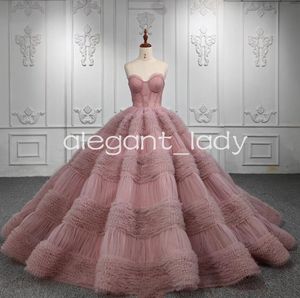 Robes de Quinceanera en or Rose chérie Gillter désossé volants Clound chapelle Train Corset robe de baile de quinceanera