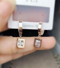 Orecchino pendente Sauare in acciaio inossidabile oro rosa Orecchini Huggie con diamanti bianchi neri per donna1659556