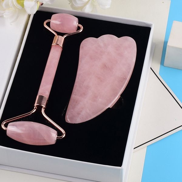 Rodillo de jade de cuarzo rosa Juego de caja de regalo Gua Sha Cristal rosa natural Jade en forma de corazón Piedra Gua Sha y rodillo facial Kit Guasha Herramientas de belleza