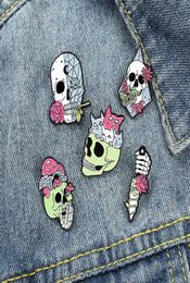 Rose Series Skull Mushroom Brooches épingles en alliage peinture de chats Cat Flowers Collar Badge pour Halloween Gift Skeleton Knapsack Clothes Wear6147383