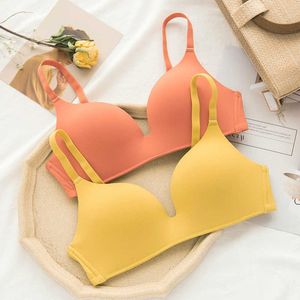 Roseheart femmes mode peau jaune sous-vêtements soutien-gorge doux sans fil soutiens-gorge actifs soutiens-gorge féminins sans couture fermeture arrière tasse A B 210623