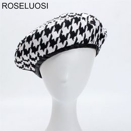 ROSELUOSI Otoño Invierno moda Houndstooth boinas sombreros para mujeres negro blanco Bonia Gorras femeninas S18101708306q