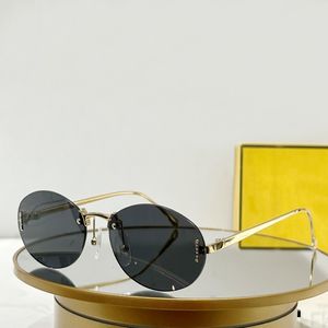 Lunettes de soleil ovales à roues pour les femmes aux pierres Gold Gris Sun Glasses Designers Sunglasses Occhiali da Sole Sunnies UV400 Eyewear avec boîte 288n