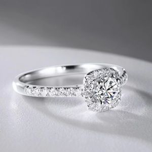 Round Designer Ring Luxe Echte Moissanite en 100% 925 Silver Rings Men Diamond mode bruiloft verlovingsgeschenk voor vrouwen met doos topkwaliteit