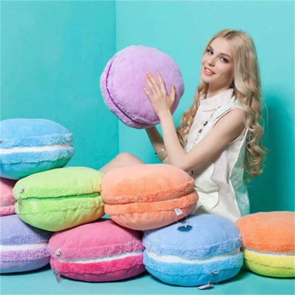 Oreiller rond doux rempli de peluche Coussin doux 15 '' Macaron Shape Gift Home Decor 211111