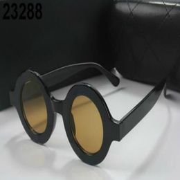 Lunettes de soleil rondes verres de verres extérieurs Shades PC Filme Fashion Classic Dames Miroirs de lunettes de soleil de luxe pour femmes 268n