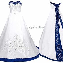 Royal Blue and White A Line Wedding Dress 2022 Princesa Satin Cordero en el tren de la cancha trasera vestidos de boda largos