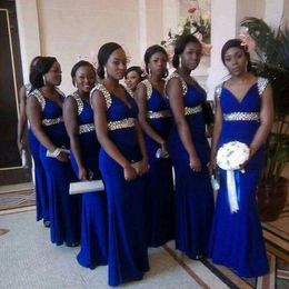Royal Blue Beaded Bruidsmeisje Jurken voor Bruiloft Sexy V-hals Maid of Honorjurken Vloer Lengte Goedkope Afrikaanse Bruidsmeisjes Jurk 2019