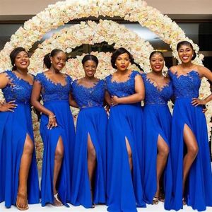 Koningsblauw Split Bruidsmeisjesjurken Kant Applicaties Afrikaanse Bruidsmeisje Jurk Zwarte Meisjes Vloerlengte Bruiloft Gast Jurk 268F