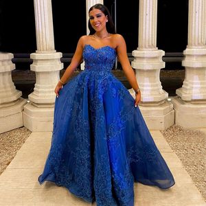 Royal Blue Lace Appliced ​​Prom Dresses Strapless Neck A Line Plus Size Avondjurken Vloerlengte Organza Custom Made Formal Dress