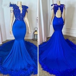 Robes De bal bleu Royal pour filles noires, en dentelle, plumes appliquées, femmes africaines, robes De soirée sirène, 2024