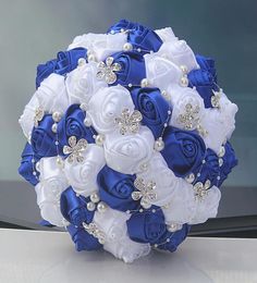 Royal Blue Rose Crystal Wedding Bouquets for Bruid Satin Artificial Flowers Handgemaakte bruidsbruidsmeisjes vasthouden Bloemen Buque de N1101365