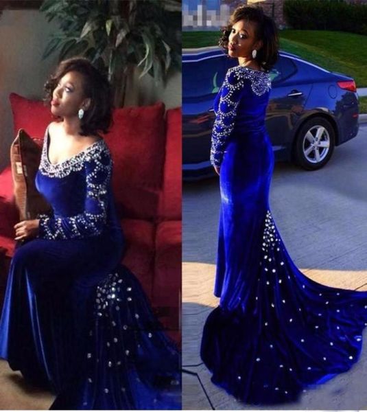 Royal Blue Velvet mangas largas Mermaid Vestidos de noche Sexy V Neck Crystal Goted Formal Prom Gowns Plus Size9212567