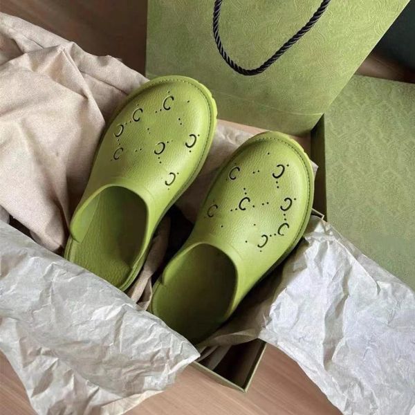 Goma perezosa Zapatillas de fondo grueso Estilo de espectáculo al aire libre para interiores Hotle Sandalias de piel de zorro cálidas para mujeres Diapositivas Chanclas CALIDAD con tamaño de caja 35-44