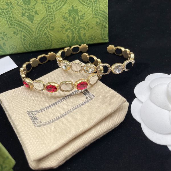 Ruby Diamond Designer Letters Bracelets Mesdames Rignestone Open Bracles exquis cristal en relief Brangle avec bo￮te