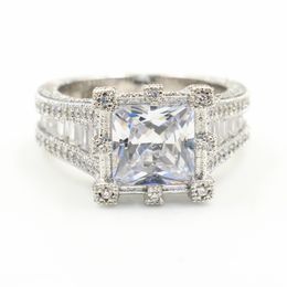 Rulalei Nieuwe Collectie Vintage Mode-sieraden 925 Sterling Silver Princess Cut White Topaz edelstenen Eternity Rings Dames Wedding Band Ring