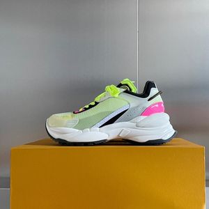 Run 55 Casual Shoes Dames Luxurys Designer Sport Wit Pink Ladys Mesh Sneakers Speed ​​Trainers 35-40