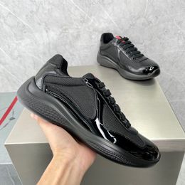 Run Basketball Designer Chaussures Americas Cup Sneakers For Men Simple Mens Skateboard Walking Low Top Designer Trainers Simple Patent Leather Sport Sh041