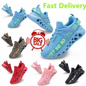 Runner Shoe Triple Femmes Blanc Running Black Runnning Black Volt Classic Green Cherry Bolssom Michigan Neon Hyper Red Trainers Sports Sneak Sneak