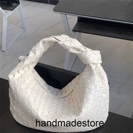 Bolso para correr venetaabottegaa Correct Top Edition Jodie Nudo tejido Croissant grande Piel de vaca Axilas Cuero de mujer