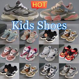 Running Kids Chaussures 9060 Toddler Sneakers Boys Filles Girls Training Designer Runner Shoe Sea Salt blanc Arctic Grey Quartz Rain Cloud Bricks Black White Sports