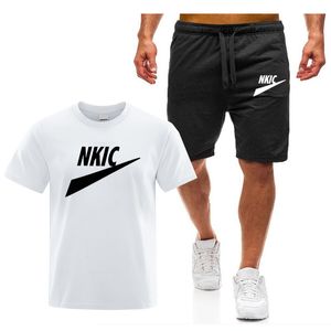 Running Survêtements pour hommes T-shirt Sport T-shirt à manches courtes Football Basketball Tennis Shirt Séchage rapide Fitness Ensemble de sport Costumes Sportswear