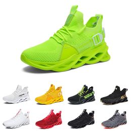 Running Men Women Red Black Lemen White Triple Chaussures Green Wolf Grey Mens Trainers Sports Sneakers Soixante neuf S 97883 S