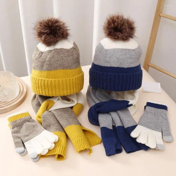 Ensembles de course 2024 Chapeaux d'hiver pour enfants avec doublure en peluche Gants chauds coupe-vent en plein air Protection du cou Écharpes Ensemble Bonnets tricotés épais pour