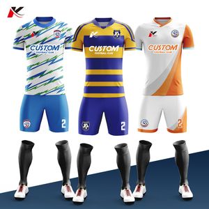 Ensembles de course Personnalisés Adultes Maillots de Football Sublimation Maillots de Football Kit Complet Entraînement Sportif Football Porter des Uniformes Ensembles Pour Hommes 230317