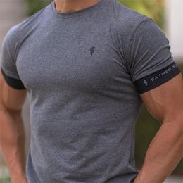 Camisa para correr para hombre, camiseta de entrenamiento deportivo de manga corta, Tops para hombre, ropa deportiva para gimnasio, ropa deportiva de verano para hombre 240219