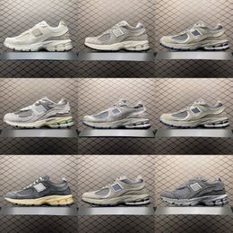 Nuevos zapatos informales 2002R, zapatillas Retro americanas versátiles, zapatillas para correr, zapatillas de diseñador, rosa, púrpura, gris, azul marino, sal marina, lujo