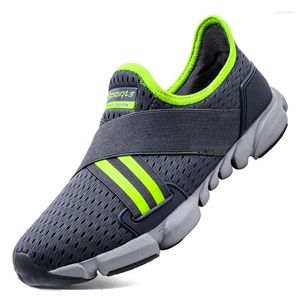 Running Shoes 2024 Limited Hard Court Wide (C D W) Mannen Ademende sneakers Slip-on Free Run Sports Fitness Walking