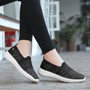 Chaussures de course grande taille Sport léger extérieur pour les femmes tasses aux femmes en maille fraîche