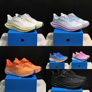 Chaussures de course Carbon Neakers Sports Runner Absorbent les chocs Cloud Mesh Baskets Plate-forme Chaussure