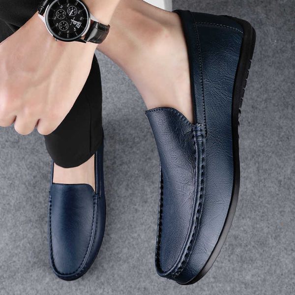 Zapatillas de carreras mocasines de cuero hombres diseño de moda mocasin slip on suave plano plano zapatos zapatos de calzado macho adulto zapatos de eslabones hechos a mano 230803