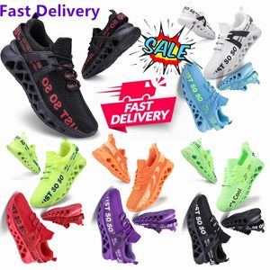 Zapatillas para correr Hombres Mujeres Plataforma Zapato Hierro Gris Desierto Arena Universidad Oro Triple Negro Leopardo Huarache Hombres Mujeres Entrenadores Deportes Zapatillas de deporte