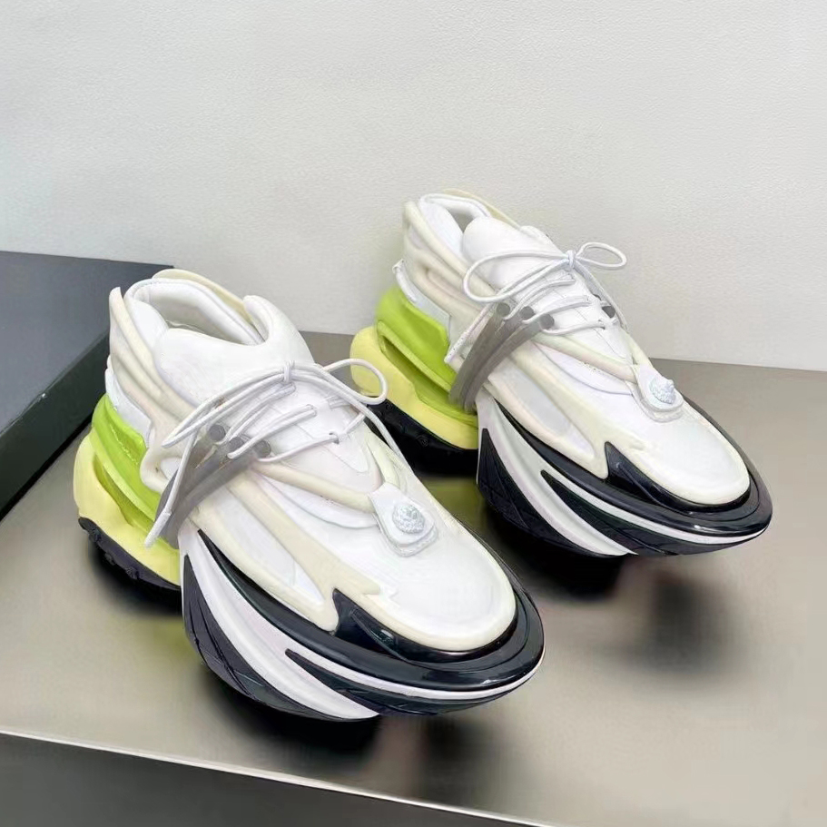 Erkek Kadın MNVN Dalga Runner Designer Fosfor eğitmenleri Yansıtıcı Turuncu Yeşil Üçlü Siyah Kemik Malzeme Koşu Ayakkabı 700 Sport Sneakers