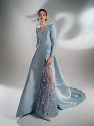 Runway-jurken A-lijn Satin V-Neck lange mouwen pure elegante blauwe 3D 3D-bloemstickers sexy zijsplaraat luxueuze avondjurk