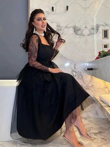 Robes de piste America Europe Black Gauze Women Party Robe Sexy Squy Clace Neck Formel Robe Classic Lace Long Slves Vestido de Novia T240518