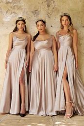 Robes de piste élégantes A-Line Backless Borgogne Bridesmaid Robes Femmes Satin Spaghetti STRAP FORMEL