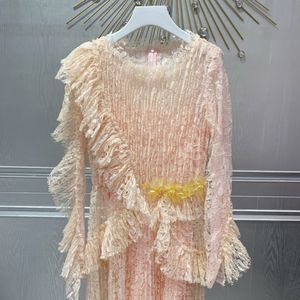 Robes de défilé Robe de créateur européen 2023 Robe en dentelle rose Robe longue 000