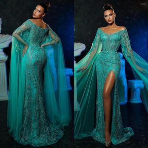 Runway Jurken Fancy Turquoise Groen Prom Beaded Side Split Avondjurk Op maat gemaakte Kant Kristallen Feestjurk